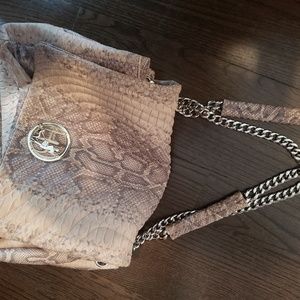 Henri Bendel No 7 Messenger Bag